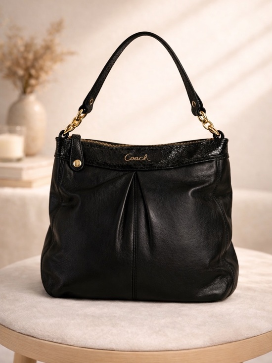 Coach Handbags - Coach Black Leather Shoulder Bag Snake skin purse Gold Hardware